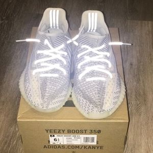 Yeezy Boost 350 V2